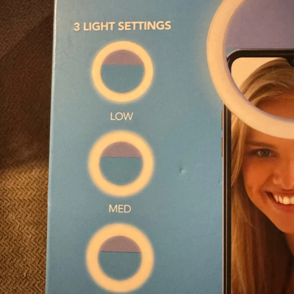 COPY - CoreAudio Clip On Selfie Light